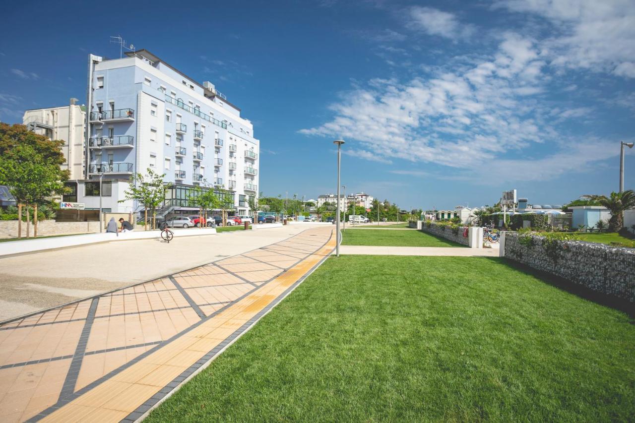 Hotel Baya - In Centro, Sul Mare Milano Marittima Exterior foto